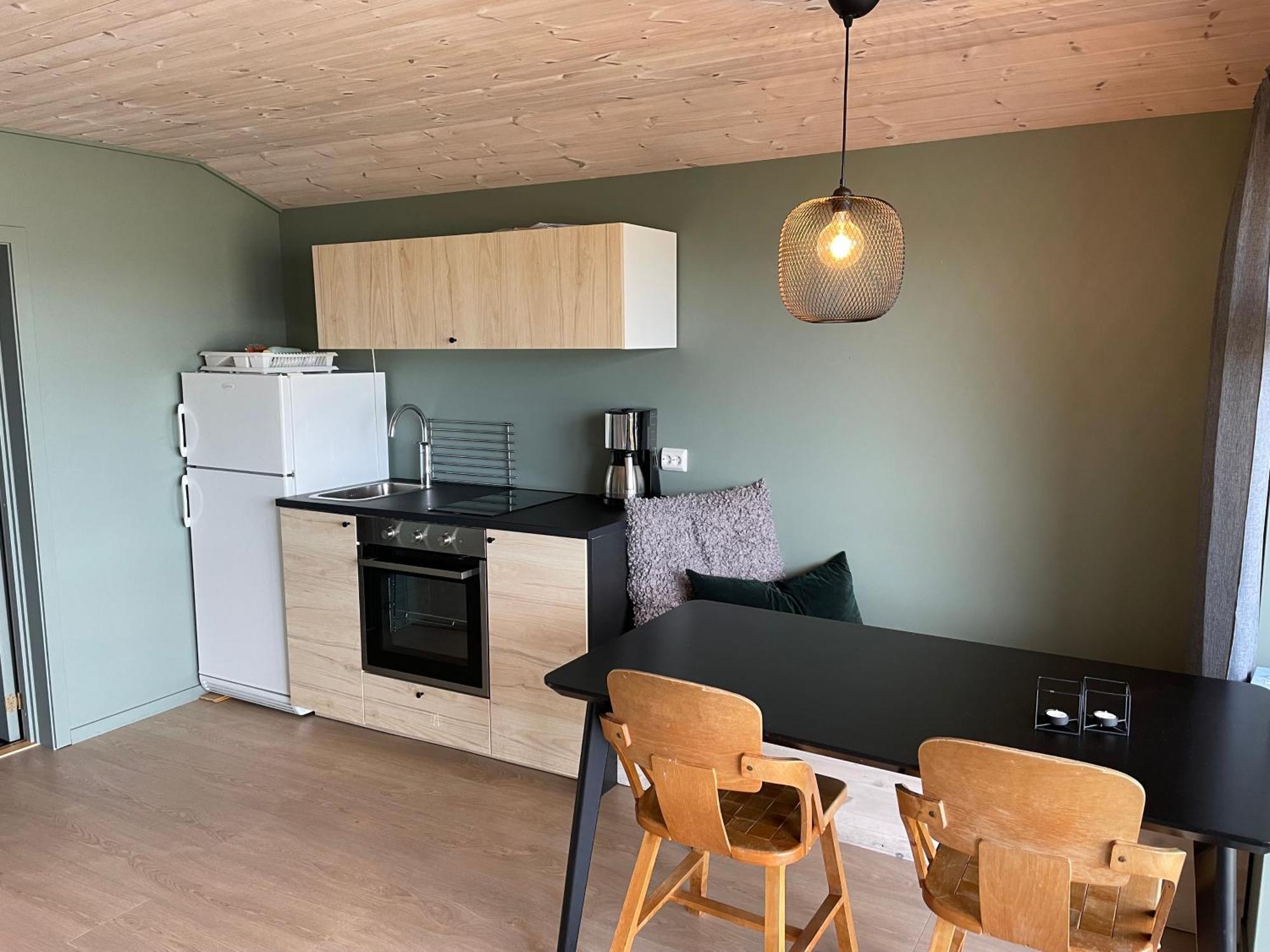 Fugelvagen, Cabins And Glamping Alvund Екстер'єр фото