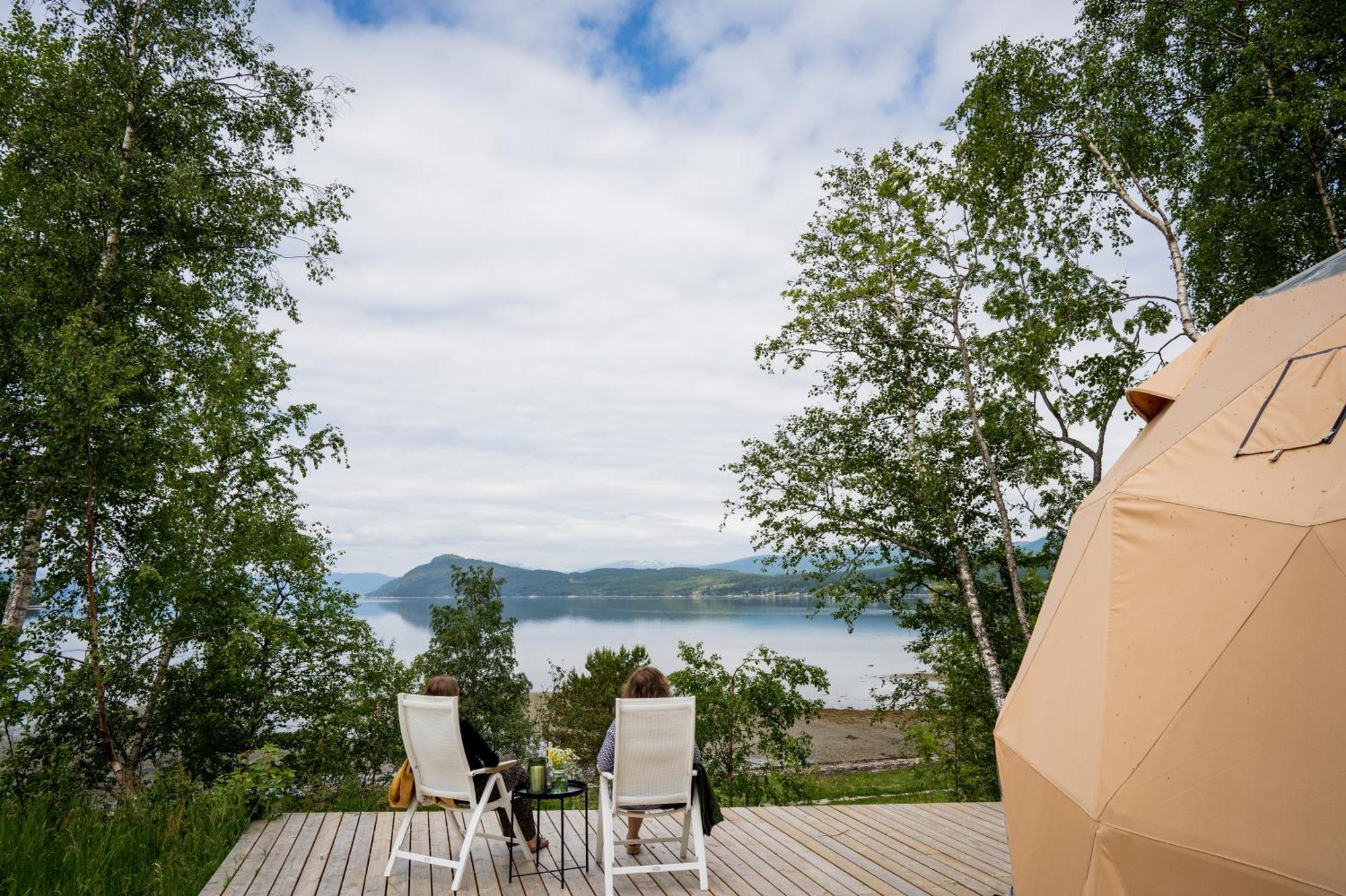 Fugelvagen, Cabins And Glamping Alvund Екстер'єр фото